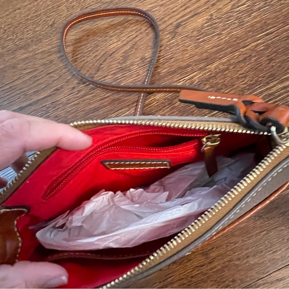 Vintage D&B gray Crossbody - Picture 5 of 5